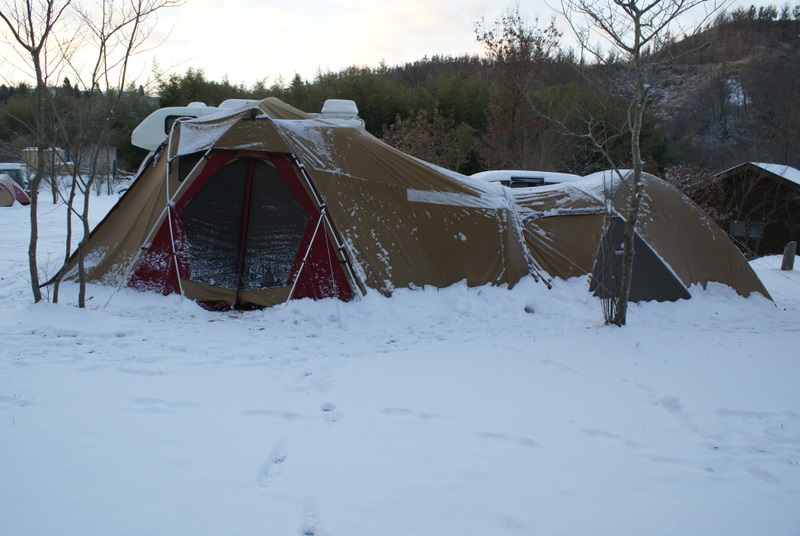 リビングシェル　アメニティードーム　ＬＢトンネル　雪中キャンプ