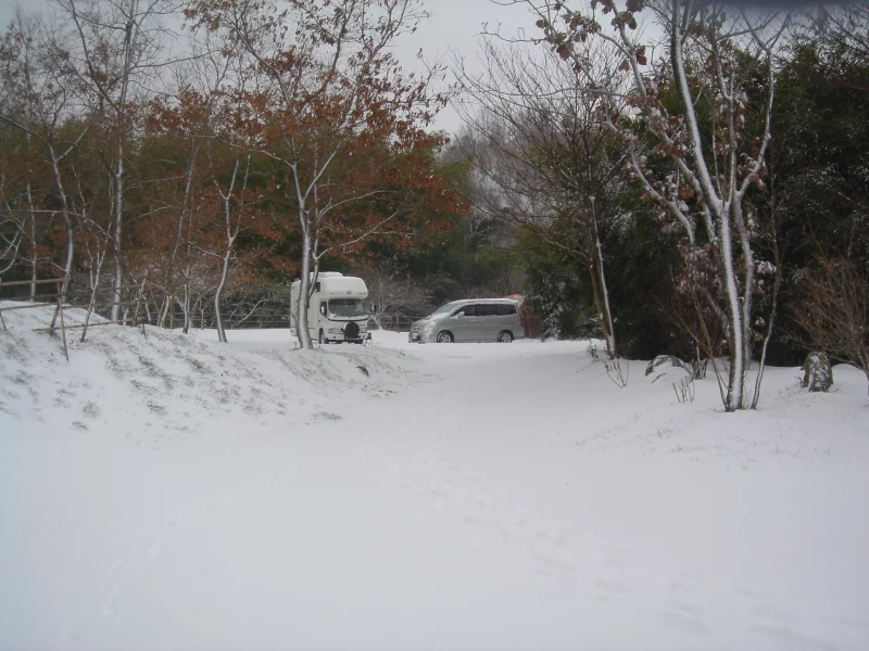 雪中キャンプ