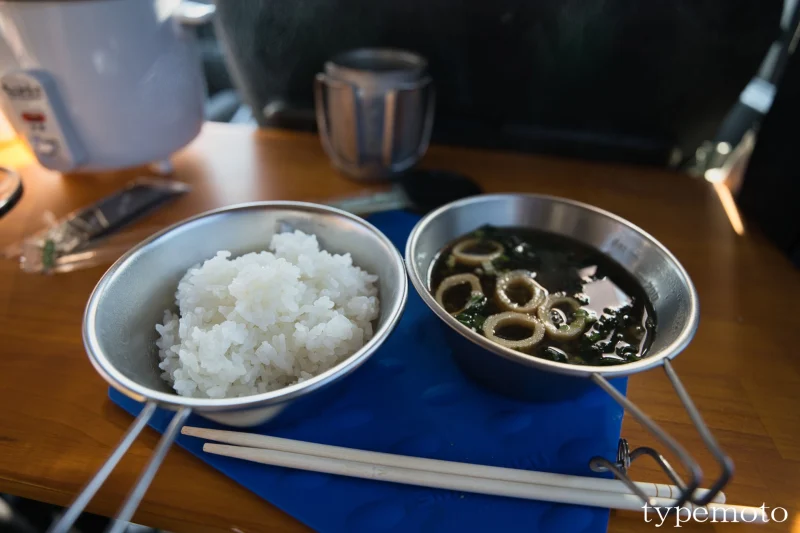 朝食