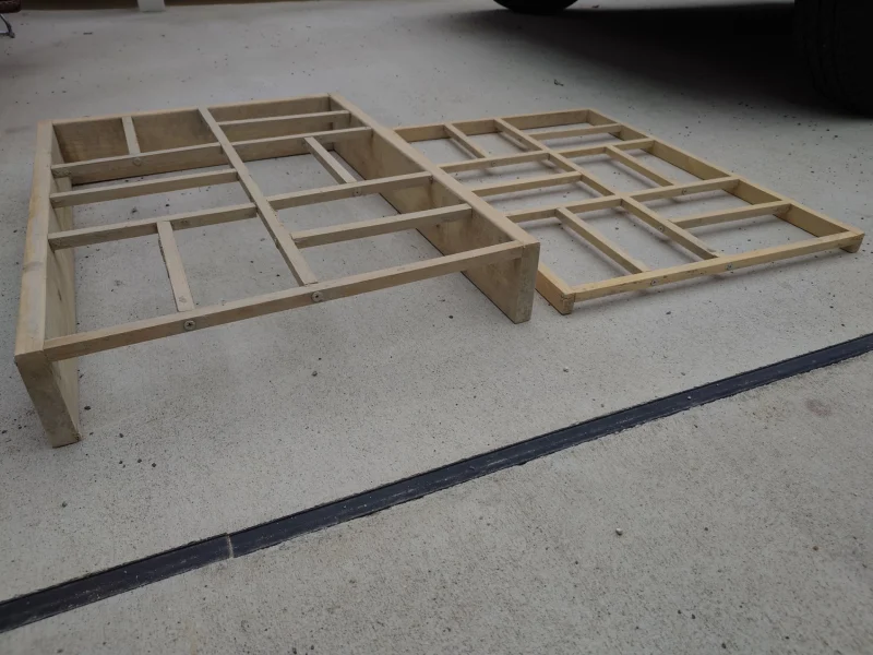 1×4材と角材で自作したレンガ風コンクリート型枠